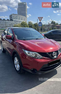 Позашляховик / Кросовер Nissan Qashqai 2015 в Львові