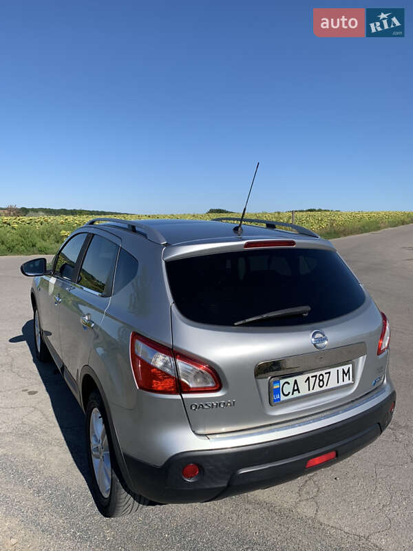 Внедорожник / Кроссовер Nissan Qashqai 2010 в Умани