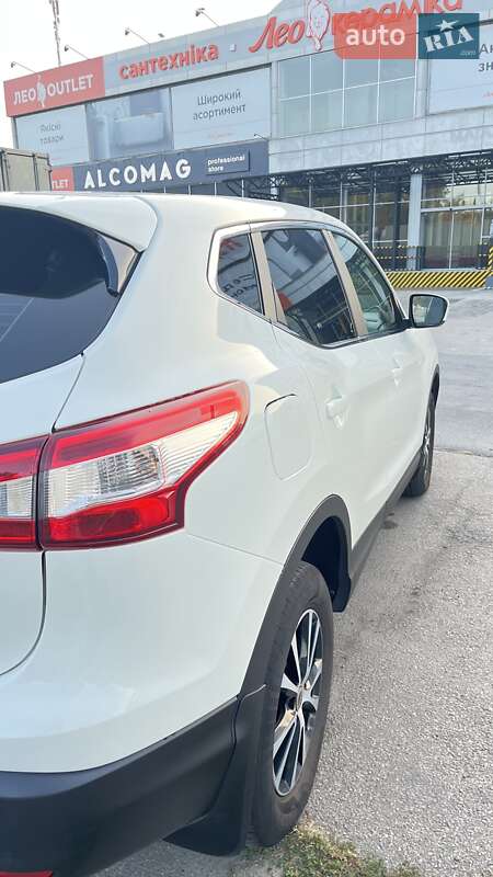 Внедорожник / Кроссовер Nissan Qashqai 2016 в Днепре фото 15 Внедорожник / Кроссовер Nissan Qashqai 2016 в Днепре