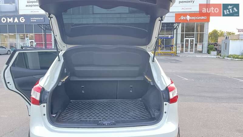 Внедорожник / Кроссовер Nissan Qashqai 2016 в Днепре фото 23 Внедорожник / Кроссовер Nissan Qashqai 2016 в Днепре