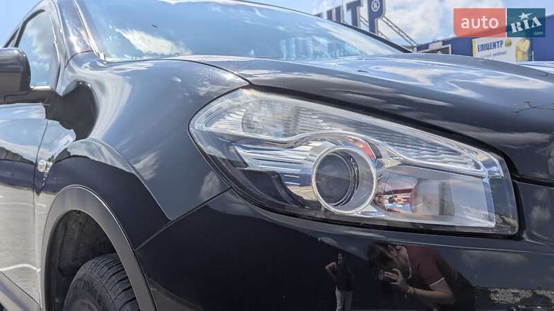 Позашляховик / Кросовер Nissan Qashqai 2010 в Калуші