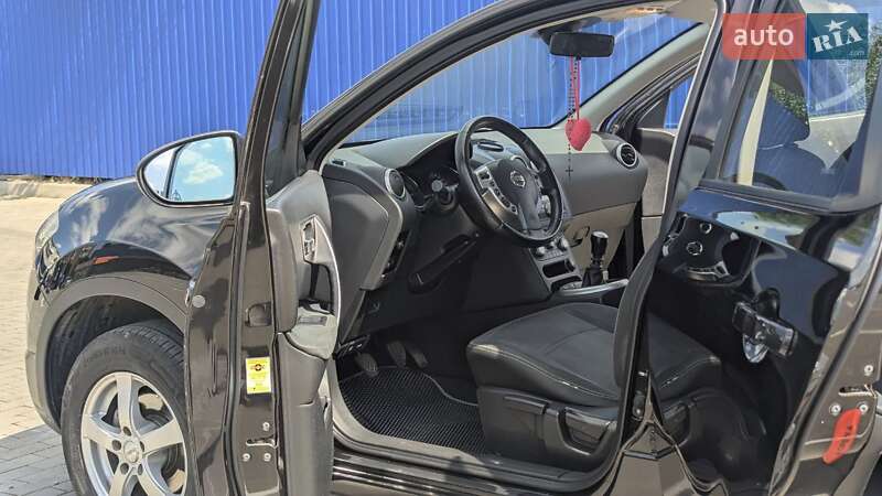 Позашляховик / Кросовер Nissan Qashqai 2010 в Калуші