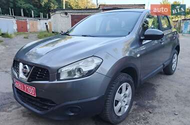 Позашляховик / Кросовер Nissan Qashqai 2011 в Чернігові
