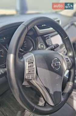 Внедорожник / Кроссовер Nissan Qashqai 2015 в 