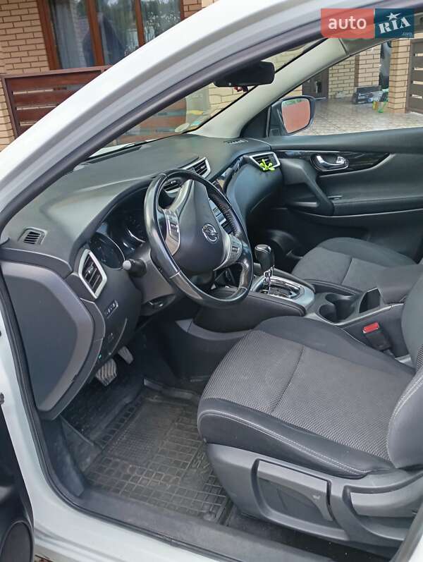 Внедорожник / Кроссовер Nissan Qashqai 2014 в Демидовке