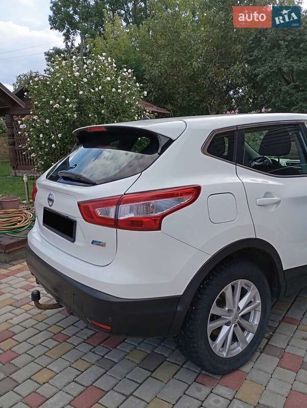 Внедорожник / Кроссовер Nissan Qashqai 2014 в Демидовке
