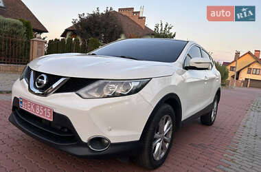 Внедорожник / Кроссовер Nissan Qashqai 2014 в Черновцах