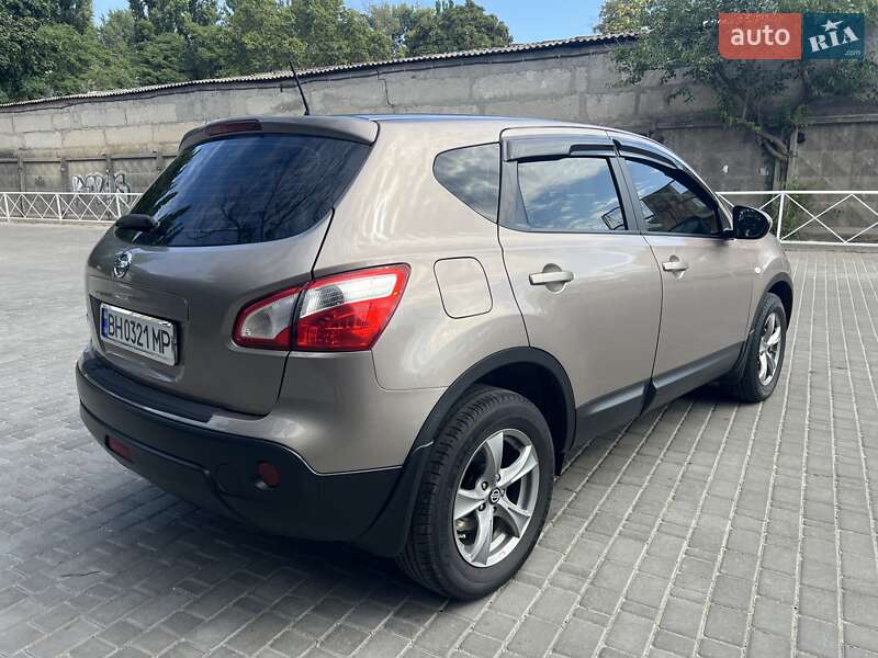 Внедорожник / Кроссовер Nissan Qashqai 2010 в Одессе