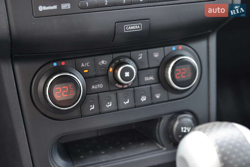 Внедорожник / Кроссовер Nissan Qashqai 2012 в Луцке