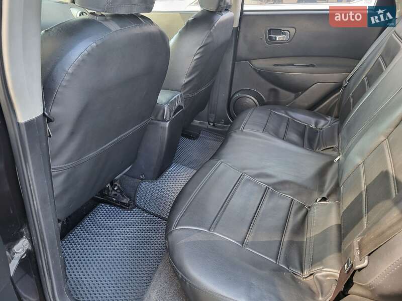 Позашляховик / Кросовер Nissan Qashqai 2010 в Черкасах фото 11 Позашляховик / Кросовер Nissan Qashqai 2010 в Черкасах