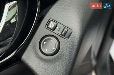 Внедорожник / Кроссовер Nissan Qashqai 2014 в 