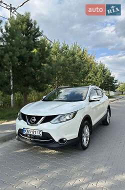 Внедорожник / Кроссовер Nissan Qashqai 2015 в Киеве
