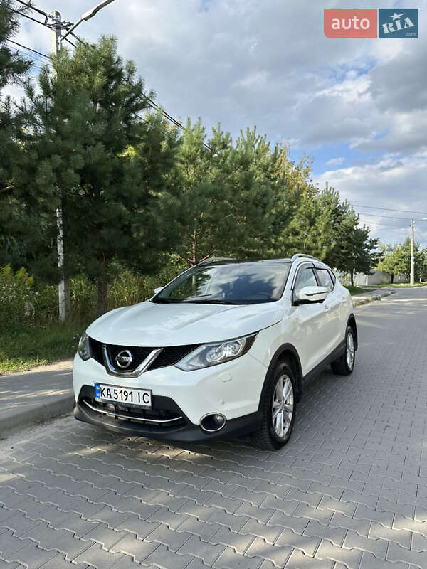 Позашляховик / Кросовер Nissan Qashqai 2015 в Києві