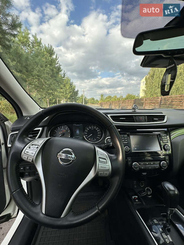Позашляховик / Кросовер Nissan Qashqai 2015 в Києві