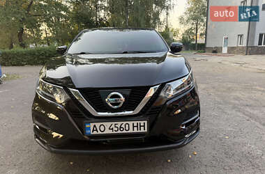 Позашляховик / Кросовер Nissan Qashqai 2017 в Виноградові