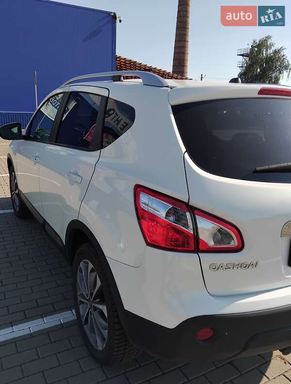Внедорожник / Кроссовер Nissan Qashqai 2013 в Нововолынске