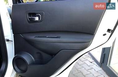 Внедорожник / Кроссовер Nissan Qashqai 2011 в 