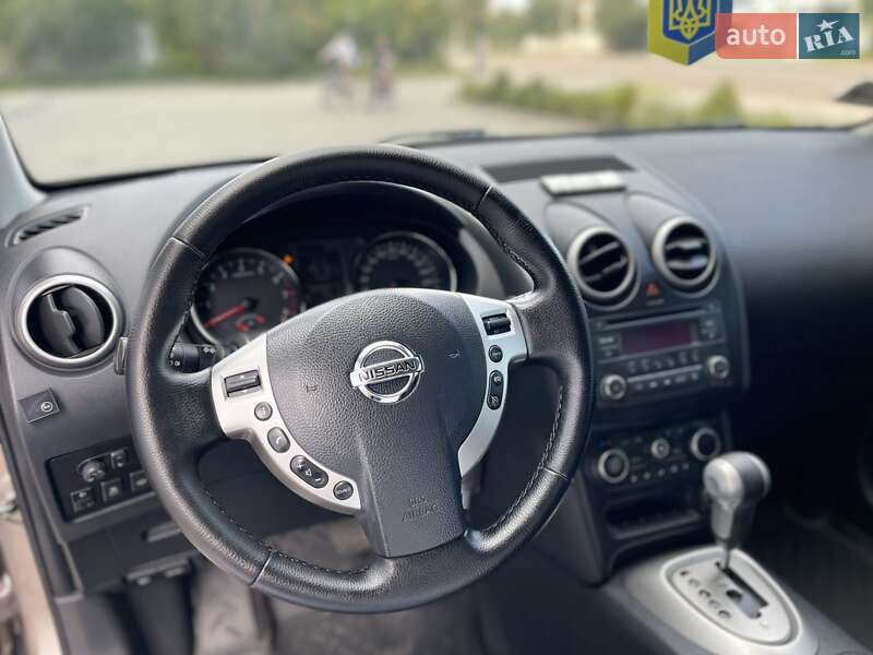 Позашляховик / Кросовер Nissan Qashqai 2011 в Житомирі