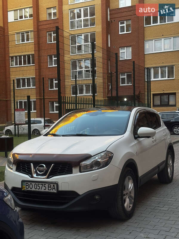 Внедорожник / Кроссовер Nissan Qashqai 2012 в Тернополе