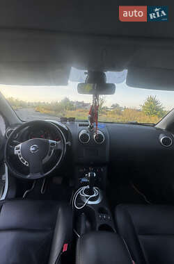 Внедорожник / Кроссовер Nissan Qashqai 2012 в 