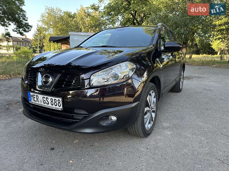 Внедорожник / Кроссовер Nissan Qashqai 2010 в Лебедине