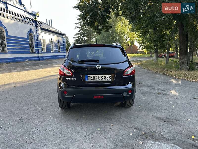 Внедорожник / Кроссовер Nissan Qashqai 2010 в Лебедине