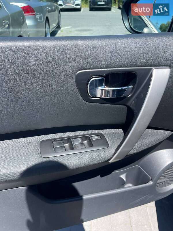 Внедорожник / Кроссовер Nissan Qashqai 2010 в Львове фото 14 Внедорожник / Кроссовер Nissan Qashqai 2010 в Львове