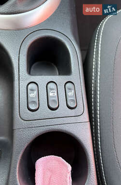 Внедорожник / Кроссовер Nissan Qashqai 2012 в 