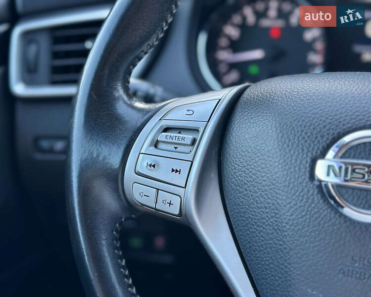 Внедорожник / Кроссовер Nissan Qashqai 2016 в Киеве