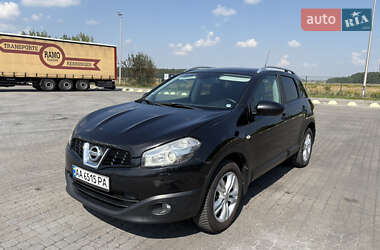Внедорожник / Кроссовер Nissan Qashqai 2012 в 