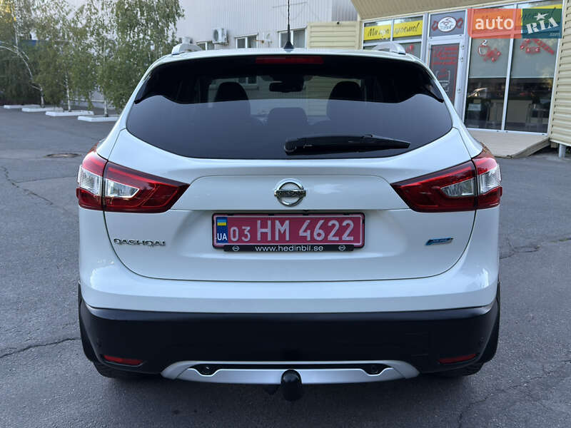 Внедорожник / Кроссовер Nissan Qashqai 2015 в Полтаве