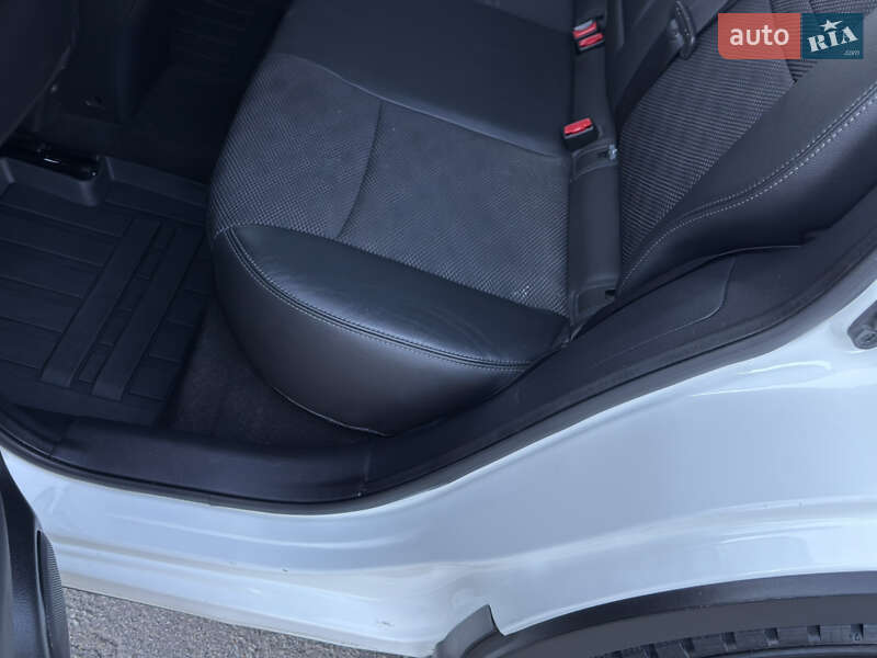Внедорожник / Кроссовер Nissan Qashqai 2015 в Полтаве