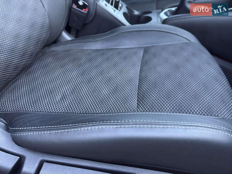 Внедорожник / Кроссовер Nissan Qashqai 2015 в Полтаве