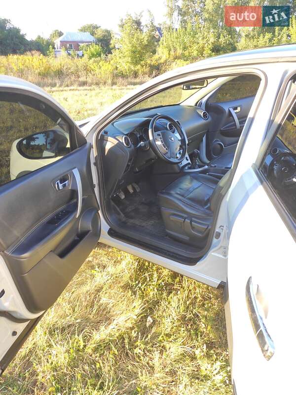 Внедорожник / Кроссовер Nissan Qashqai 2007 в Ромнах