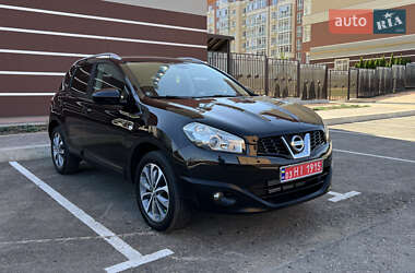 Позашляховик / Кросовер Nissan Qashqai 2011 в Умані