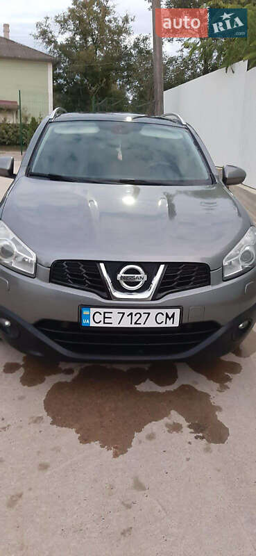 Внедорожник / Кроссовер Nissan Qashqai 2011 в Черновцах