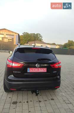Внедорожник / Кроссовер Nissan Qashqai 2014 в 