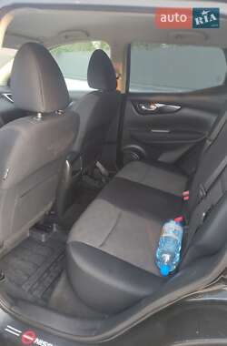 Внедорожник / Кроссовер Nissan Qashqai 2014 в 