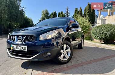 Позашляховик / Кросовер Nissan Qashqai 2011 в Києві