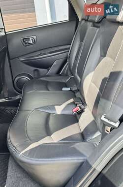 Внедорожник / Кроссовер Nissan Qashqai 2008 в 