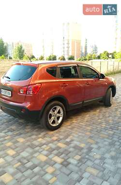 Внедорожник / Кроссовер Nissan Qashqai 2007 в 