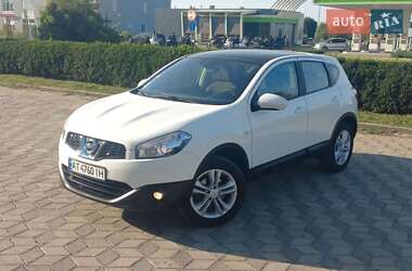 Позашляховик / Кросовер Nissan Qashqai 2012 в Снятині