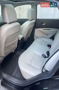 Внедорожник / Кроссовер Nissan Qashqai 2010 в 