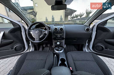 Внедорожник / Кроссовер Nissan Qashqai 2007 в 