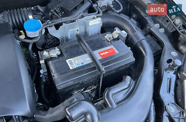 Внедорожник / Кроссовер Nissan Qashqai 2010 в 