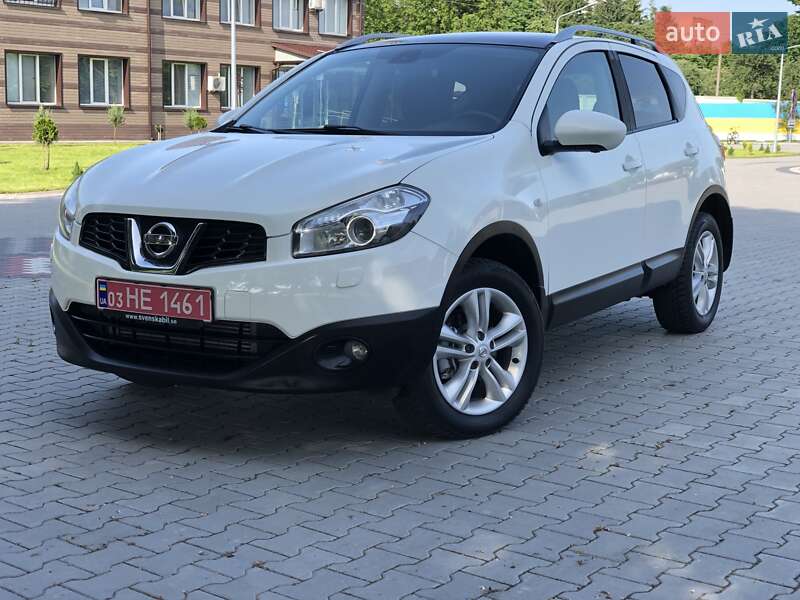Внедорожник / Кроссовер Nissan Qashqai 2011 в Хмельницком