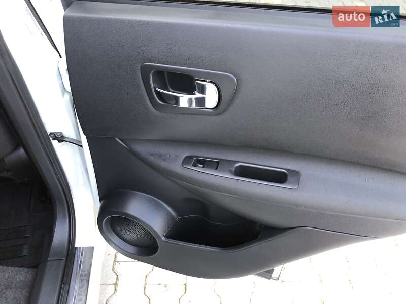 Внедорожник / Кроссовер Nissan Qashqai 2011 в Хмельницком