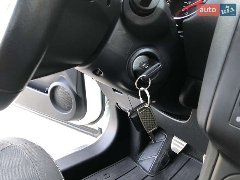 Внедорожник / Кроссовер Nissan Qashqai 2011 в Хмельницком