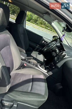 Внедорожник / Кроссовер Nissan Qashqai 2012 в 