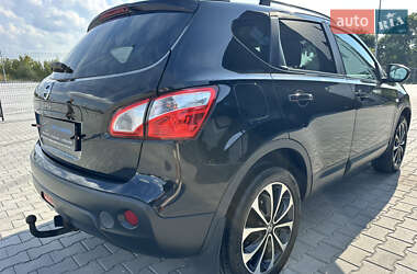 Внедорожник / Кроссовер Nissan Qashqai 2012 в 